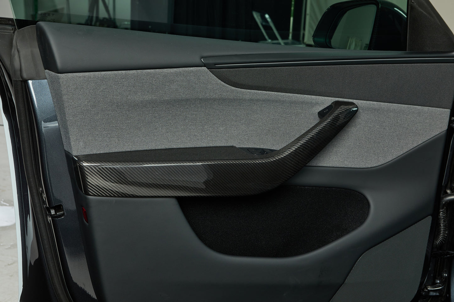 Model Y Juniper - Carbon Fiber Door Armrest Panel Cover