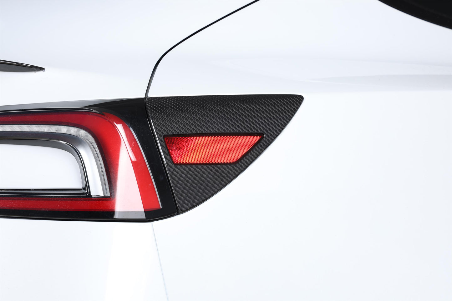 Model 3 Highland - Carbon Fiber Fender Charging Plate Covers