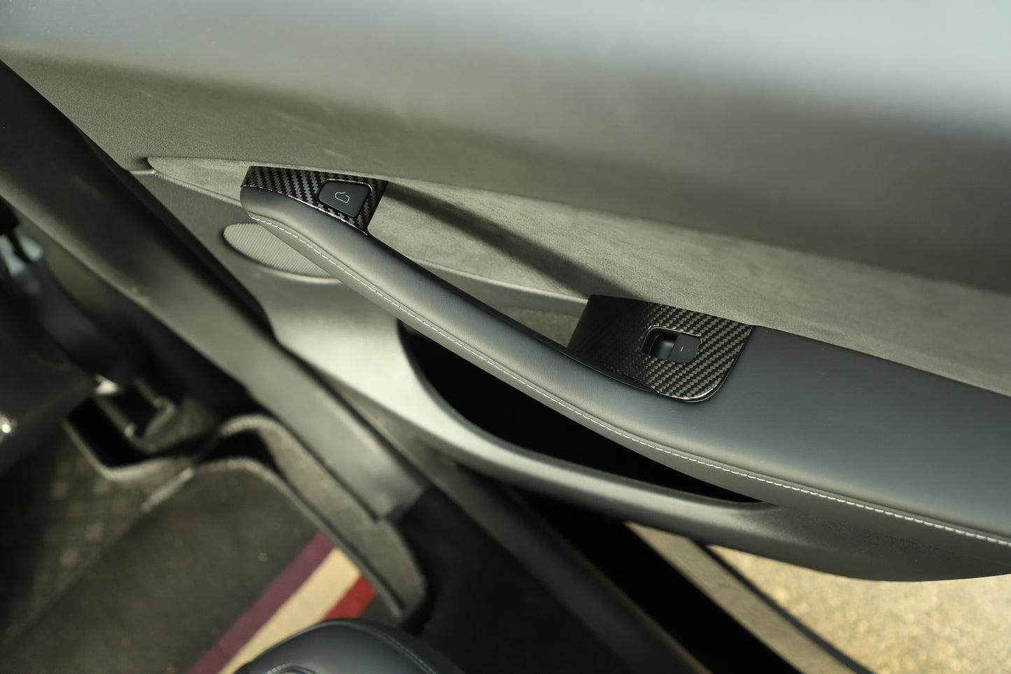 Model Y - Carbon Fiber Door Panel Trim