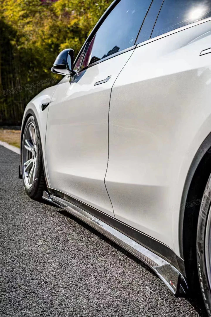 TAKD - Model Y - Side Skirts