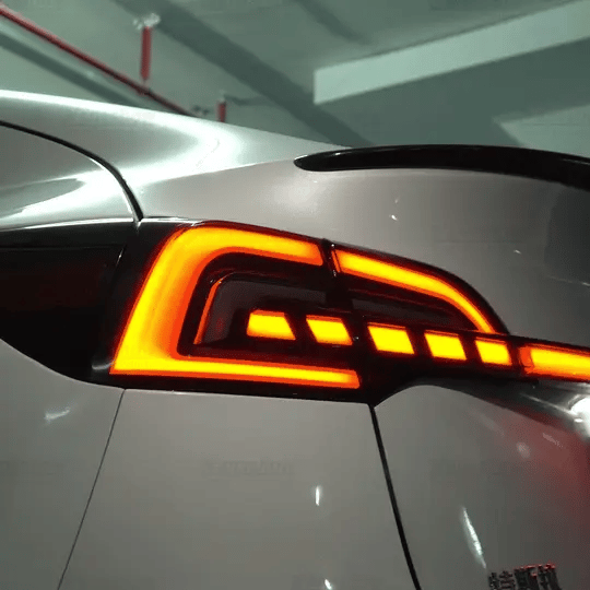 Model 3/Y - Starlink Full-Width Strip Tail Light