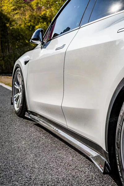 TAKD - Model Y - Side Skirts